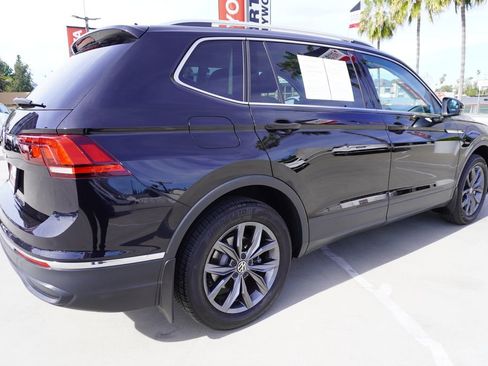 Used 2022 Volkswagen Tiguan SE image 7