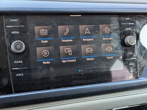 Used 2024 Volkswagen Taos SE image 10