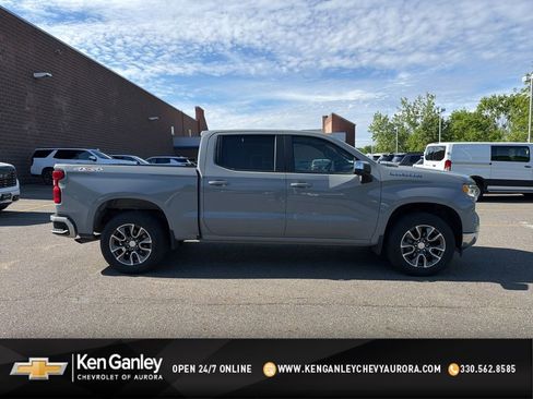 Used 2024 Chevrolet Silverado 1500 LT AWD/4WD image 1