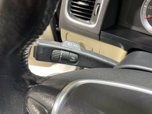 Used 2013 Volvo S60 T5 image 23