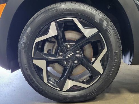 Used 2024 Kia Seltos EX AWD/4WD image 9
