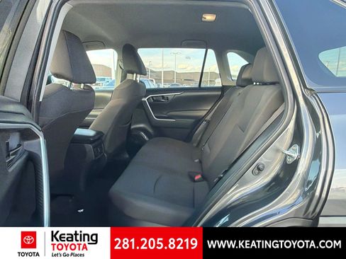 Used 2024 Toyota RAV4 LE AWD/4WD image 11