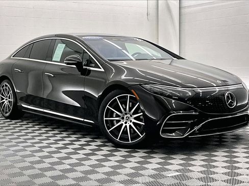 Certified 2023 Mercedes-Benz EQS 580 4MATIC Sedan image 32