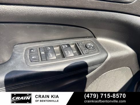 Used 2018 Jeep Grand Cherokee Altitude AWD/4WD image 17