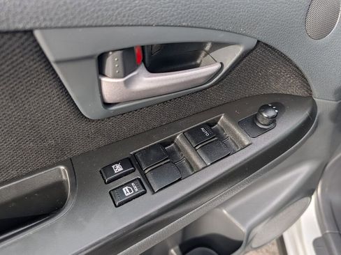 Used 2011 Suzuki SX4 AWD Hatchback image 20