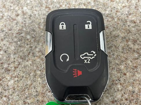 Used 2022 Chevrolet Silverado 2500 LT w/ Convenience Package image 10