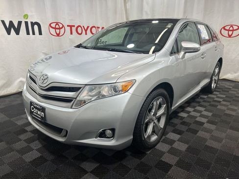 Used 2013 Toyota Venza XLE w/ XLE Premium Pkg AWD/4WD image 3