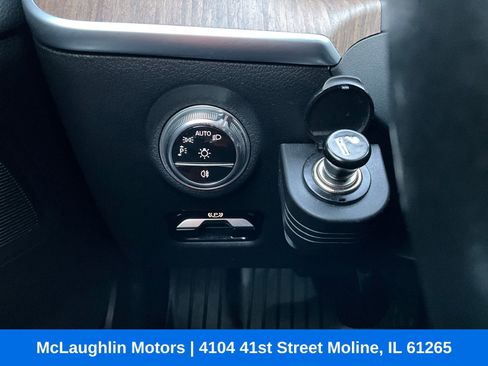 Used 2023 Mercedes-Benz C 300 4MATIC Sedan image 23