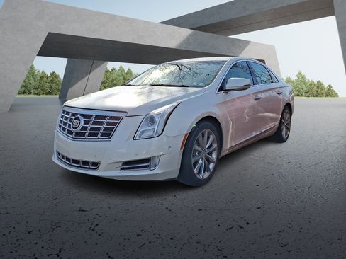 Used 2014 Cadillac XTS Luxury w/ Driver Awareness Package image 2