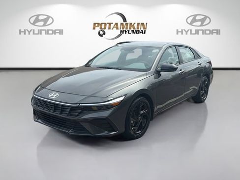 Certified 2026 Hyundai Elantra Sport FWD image 1