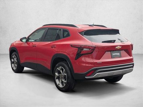 New 2026 Chevrolet Trax LT w/ Driver Confidence Package image 8