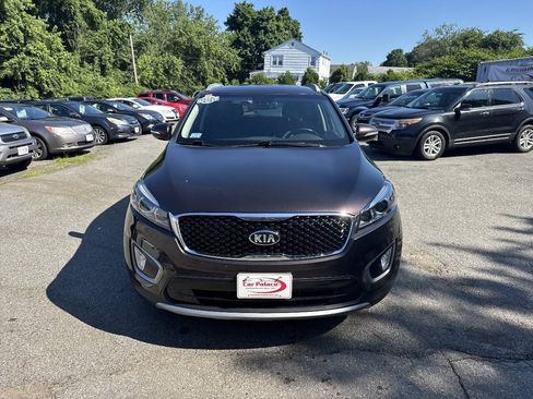 Used 2016 Kia Sorento EX AWD/4WD image 3