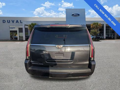 Used 2016 Cadillac Escalade Premium AWD/4WD image 5