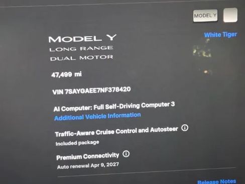 Used 2022 Tesla Model Y Long Range AWD/4WD image 3