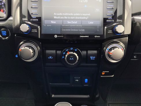 Used 2023 Toyota 4Runner TRD Off-Road Premium w/ Moonroof Package image 39