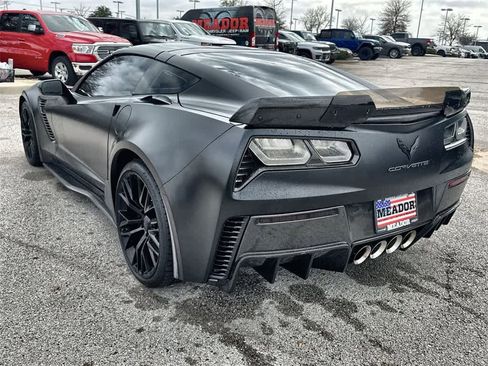 Used 2016 Chevrolet Corvette Z06 w/ 3LZ Preferred Equipment Group image 4