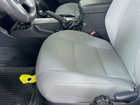 Used 2019 Toyota Tacoma SR5 AWD/4WD image 18