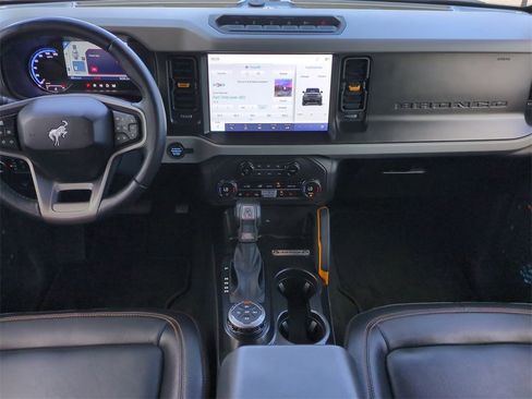 Used 2023 Ford Bronco Badlands image 20