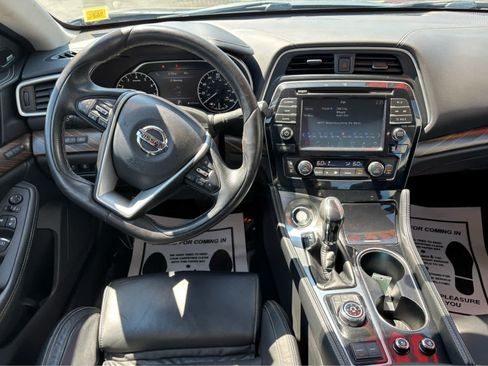 Used 2017 Nissan Maxima Platinum FWD image 9