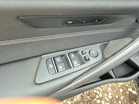 Used 2021 BMW 530i xDrive w/ Premium Package AWD/4WD image 19