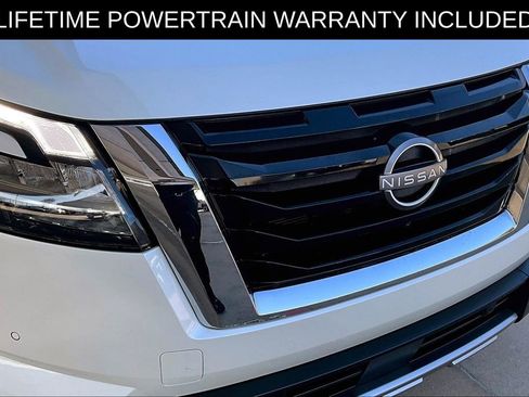 Used 2023 Nissan Pathfinder SL image 37