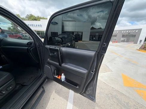 Used 2024 Toyota 4Runner TRD Off-Road Premium w/ Moonroof Package AWD/4WD image 19