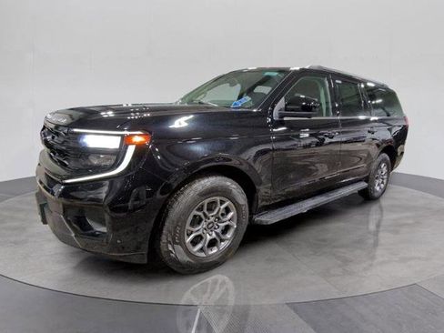 Certified 2025 Ford Expedition Max Active image 1