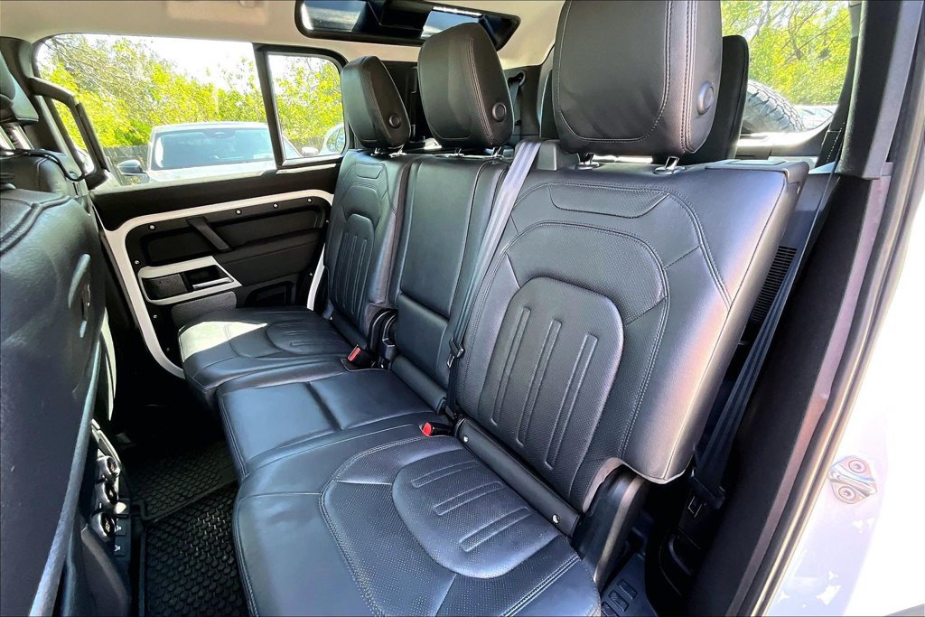 Used 2021 Land Rover Defender 110 S AWD/4WD image 36