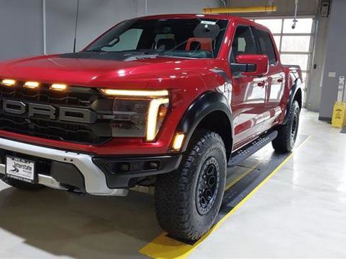 Used 2025 Ford F150 Raptor AWD/4WD image 17