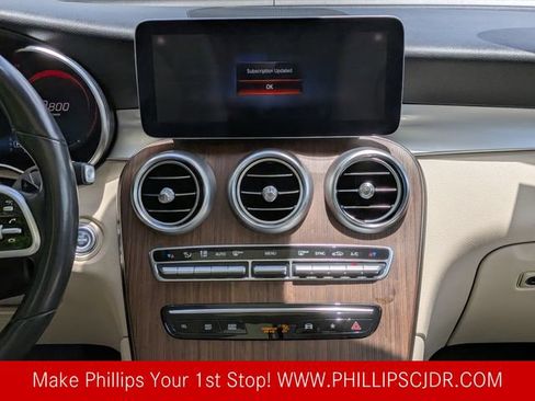 Used 2022 Mercedes-Benz GLC 300 4MATIC image 17
