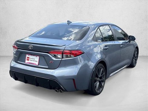 Used 2024 Toyota Corolla SE FWD image 3