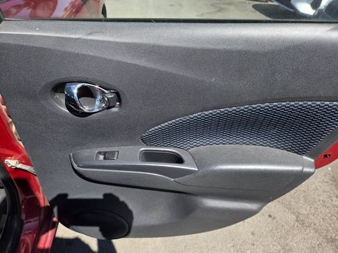 Used 2016 Nissan Versa Note SV FWD image 10