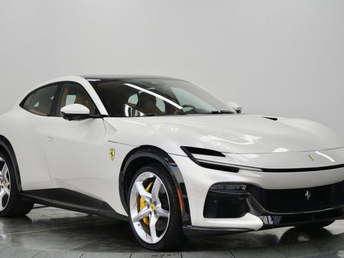 Used 2025 Ferrari Purosangue AWD/4WD image 50