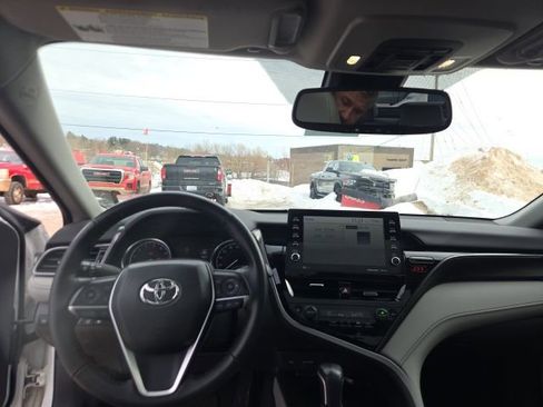 Used 2023 Toyota Camry XLE w/ Cold Weather Package image 16