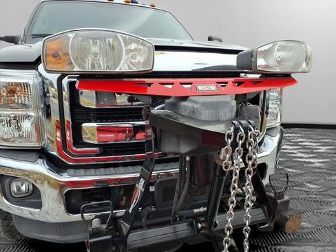 Used 2016 Ford F250 XLT w/ XLT Value Package image 6