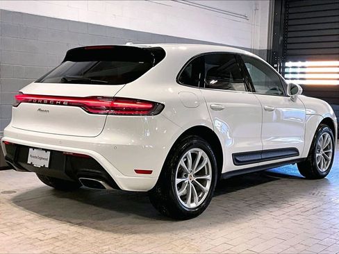 Used 2025 Porsche Macan image 17