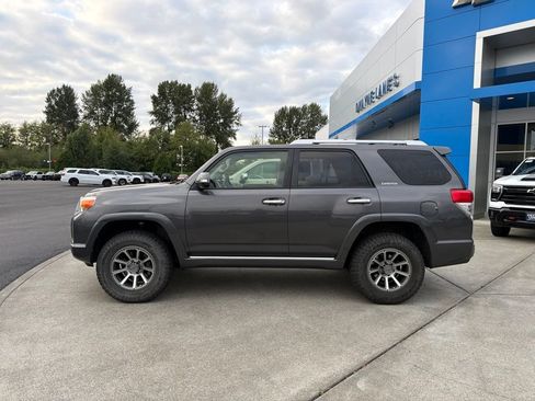 Used 2013 Toyota 4Runner Limited AWD/4WD image 2