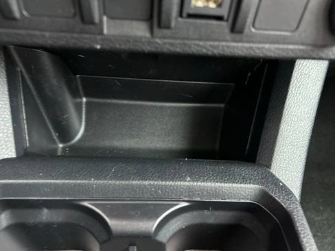 Used 2020 Toyota Tacoma SR w/ SR Convenience Package RWD image 28