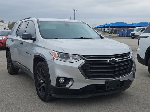 Used 2019 Chevrolet Traverse Premier w/ Redline Edition image 3