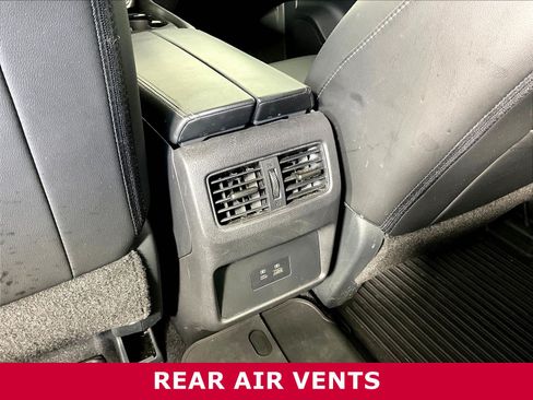 Used 2023 Nissan Rogue SL FWD image 10