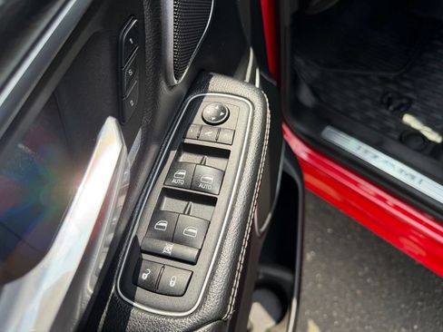 Used 2021 RAM 1500 Laramie AWD/4WD image 13