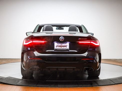 Used 2023 BMW M440i Convertible w/ Premium Package image 8