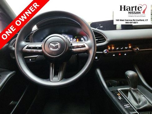 Used 2022 MAZDA MAZDA3 s image 13