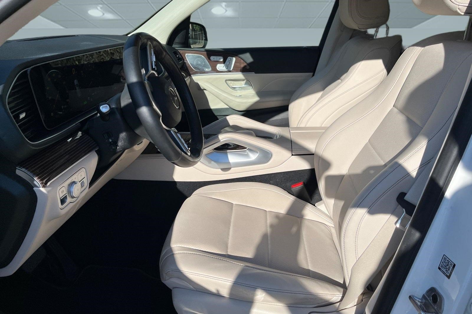 Used 2023 Mercedes-Benz GLE 450 4MATIC image 3