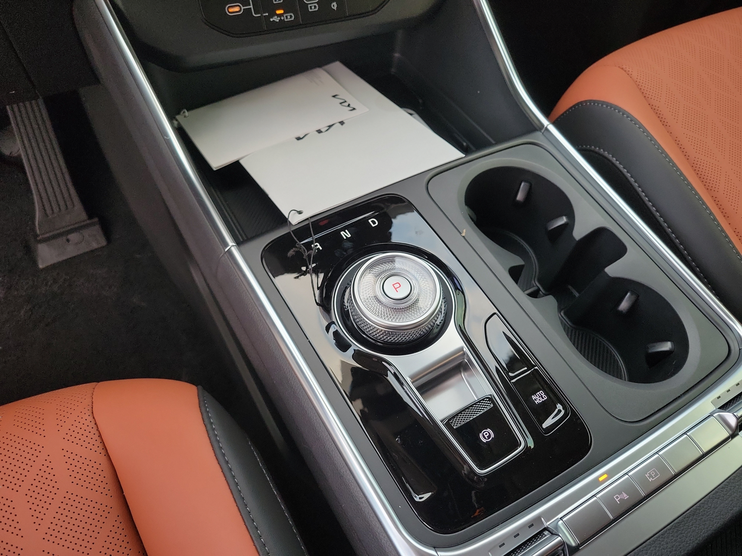 New 2027 Kia Carnival SX w/ Dark Edition Package FWD image 26