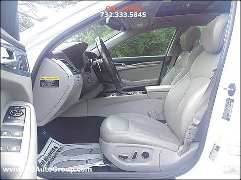 Used 2015 Hyundai Genesis 3.8 w/ Option Group 02 image 12