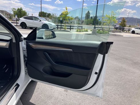 Used 2022 Tesla Model 3 Long Range AWD/4WD image 20