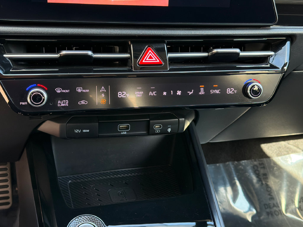 Used 2023 Kia Niro Wave w/ Wave Preserve Package FWD image 31
