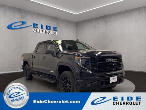 Used 2023 GMC Sierra 1500 Elevation AWD/4WD image 1