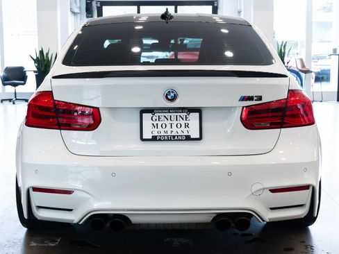 Used 2018 BMW M3 image 5